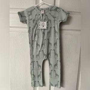 Kate Quinn Giraffe Short Sleeve 12-18 Month Jumpsuit